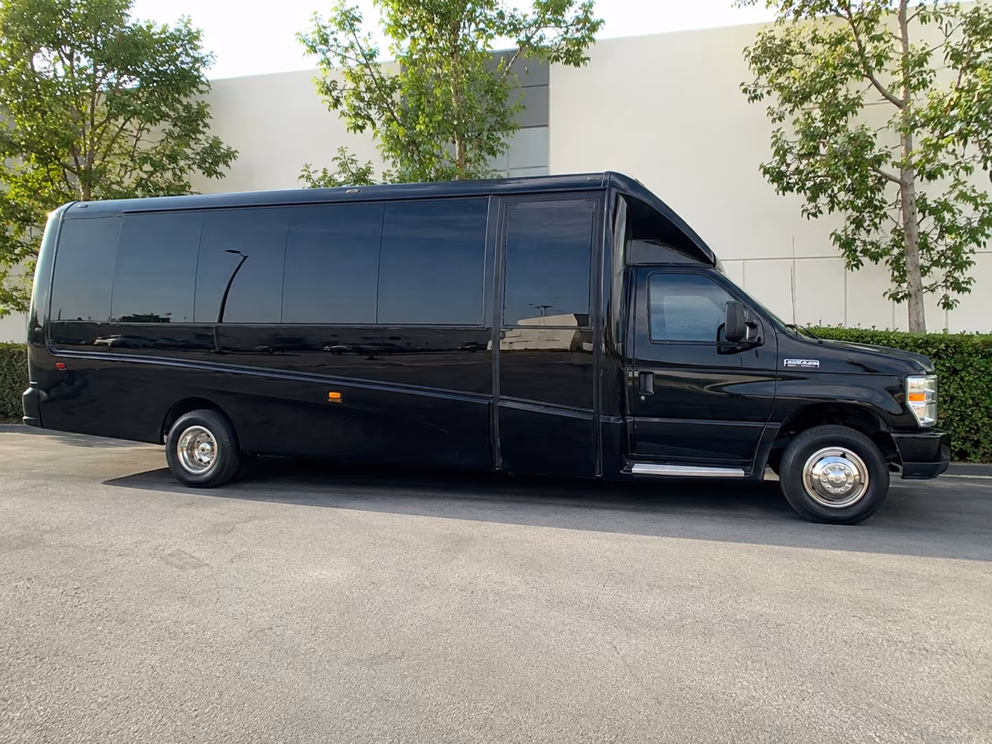 Eugene Wedding Transportation & Shuttle Service