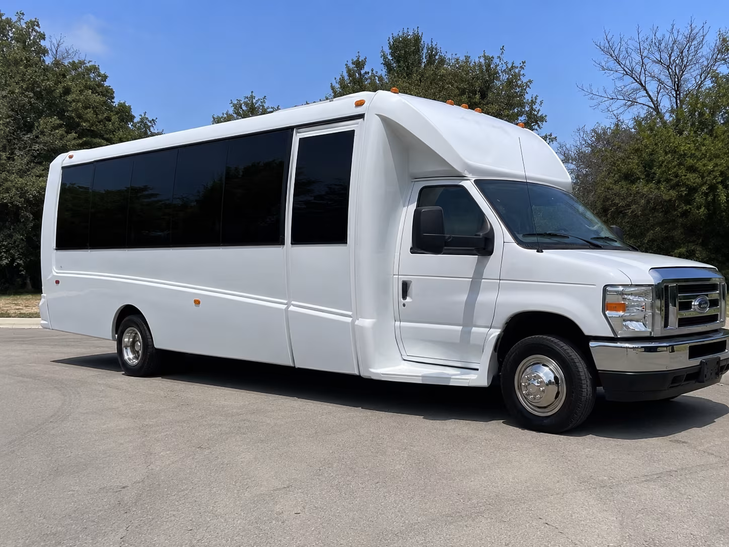Portland Prom & Homecoming Transportation party bus exterior