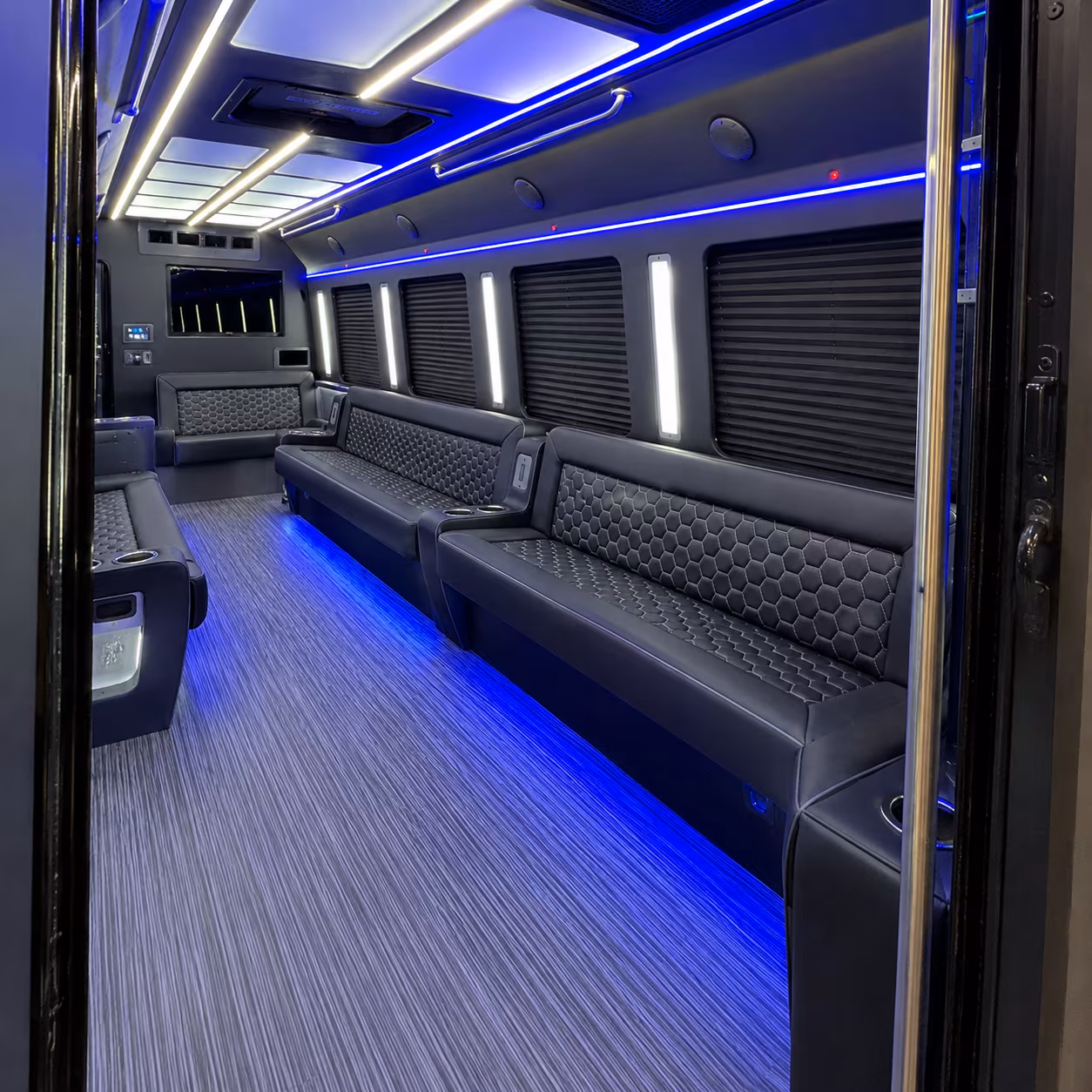 Portland Winery Tour & Pub Crawl Transportation party bus exterior